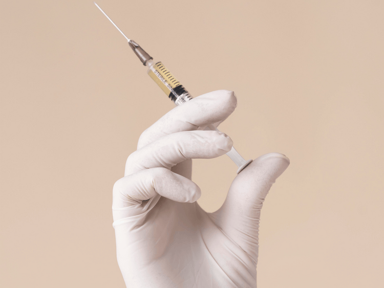 Skinbooster vs. klassische Hyaluronsäure – was ist der Unterschied?